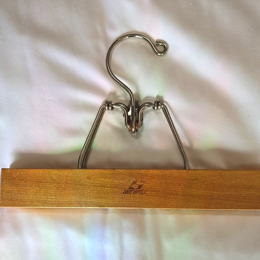 Setwell Vintage Wooden Skirt/Pant Hanger
